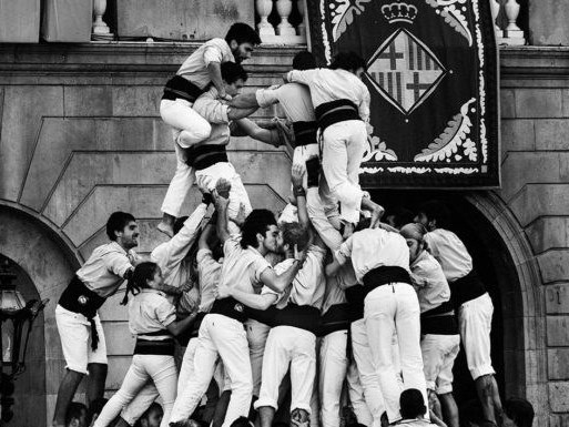 ‘Els castells no són de princeses’ al Centre Cívic Pati Llimona. Del 30 de novembre al 13 de gener