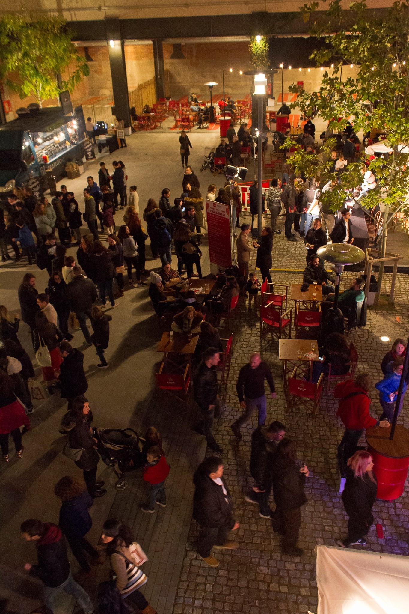 La plaça del Mercat a última hora La plaça del Mercat a última hora