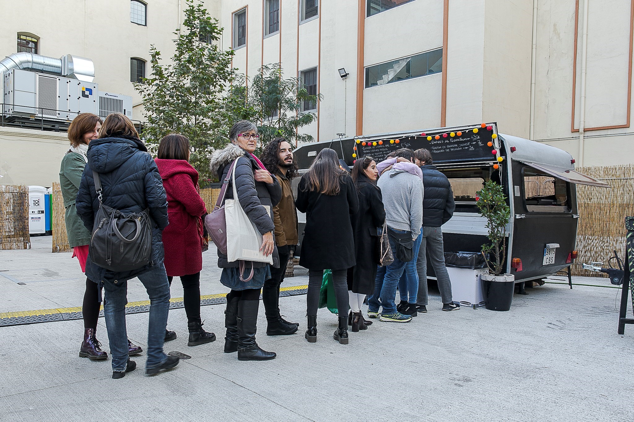 Les foodtrucks a la plaça del Mercat Les foodtrucks a la plaça del Mercat