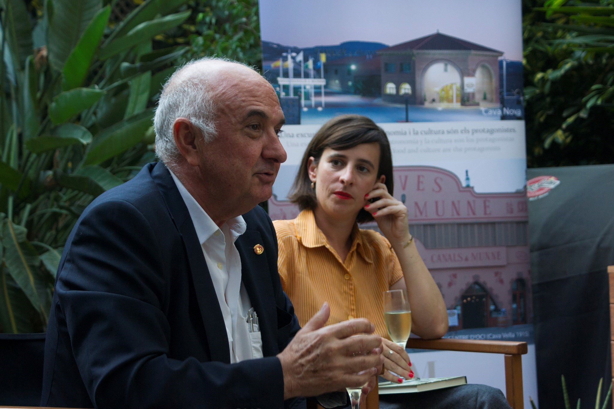 Trobada amb Jordi C. Martín, autor d'‘El cava. Un vino feliz y mediterráneo’ Trobada amb Jordi C. Martín, autor d'‘El cava. Un vino feliz y mediterráneo’
