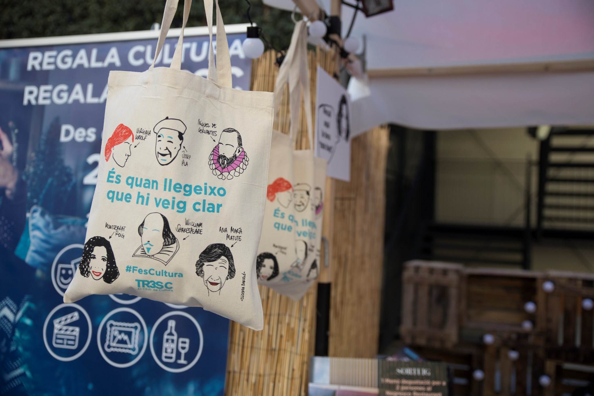 Les bosses oficials del Mercat de Nadal del Llibre! Les bosses oficials del Mercat de Nadal del Llibre!