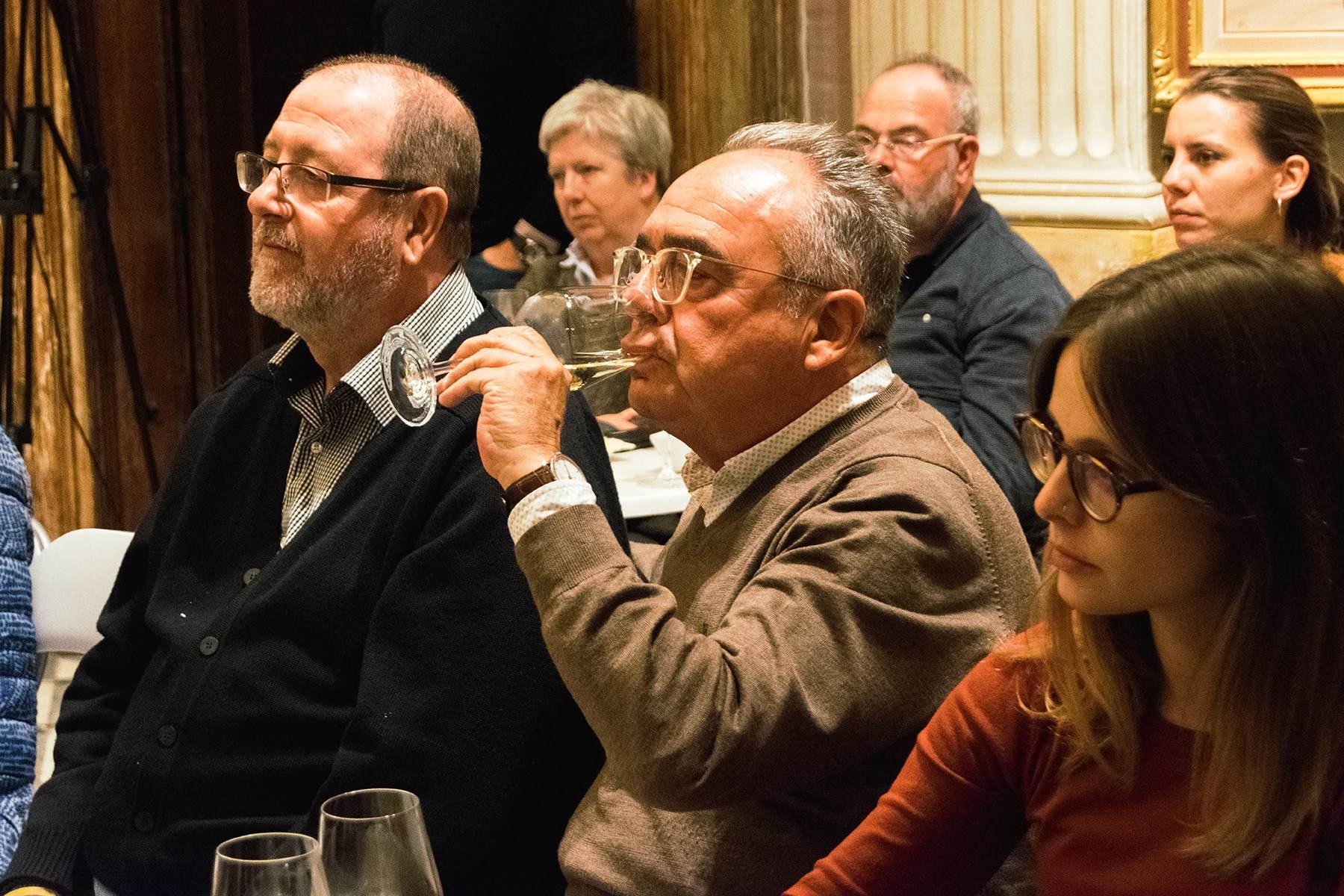 #VisàVisTR3SC amb Laura Borràs, el celler El Xitxarel·lo i embotits de la Cooperativa Plana de Vic #VisàVisTR3SC amb Laura Borràs, el celler El Xitxarel·lo i embotits de la Cooperativa Plana de Vic
