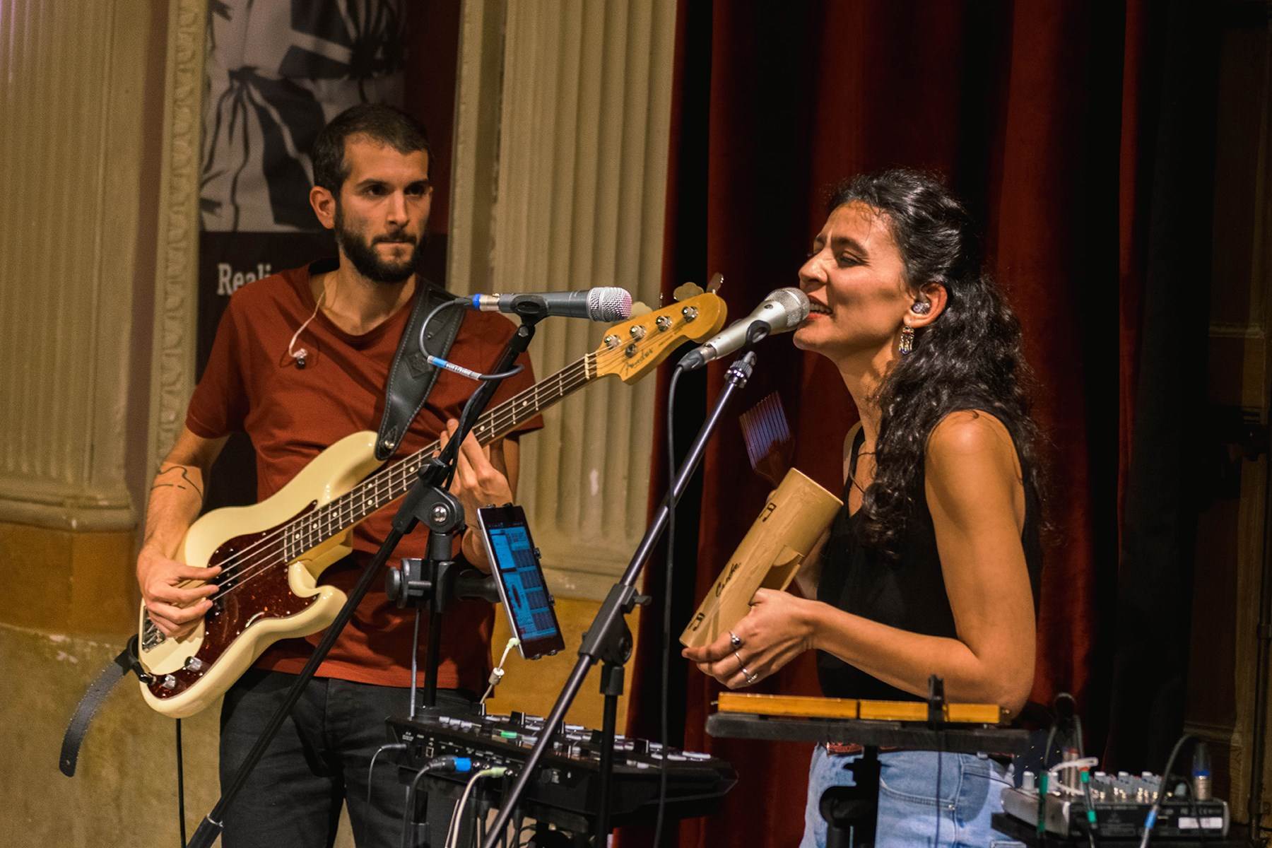 #MésQueMúsica amb Paula Grande i l'àlbum 'Sóc' #MésQueMúsica amb Paula Grande i l'àlbum 'Sóc'