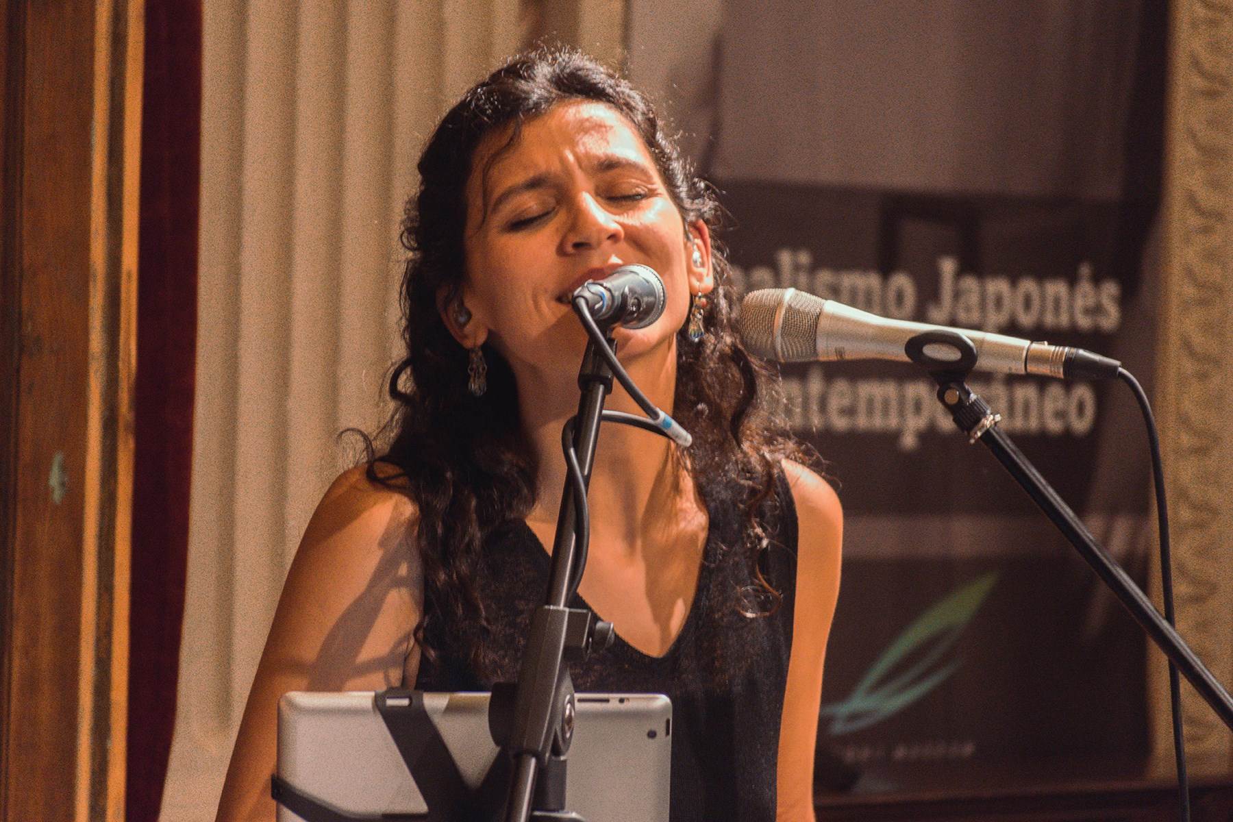 #MésQueMúsica amb Paula Grande i l'àlbum 'Sóc' #MésQueMúsica amb Paula Grande i l'àlbum 'Sóc'