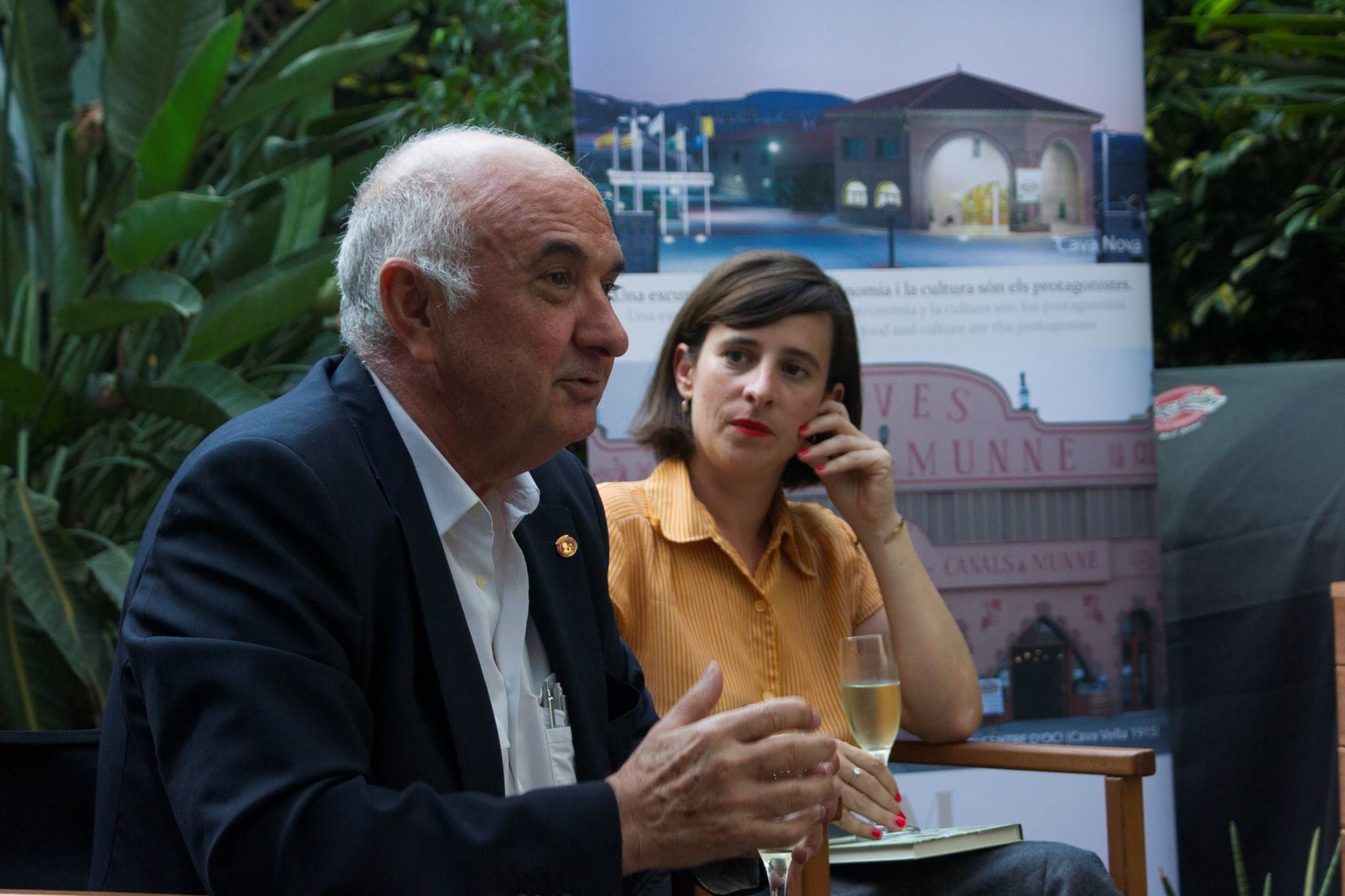 Trobada amb Jordi C. Martín, autor d'‘El cava. Un vino feliz y mediterráneo’ Trobada amb Jordi C. Martín, autor d'‘El cava. Un vino feliz y mediterráneo’