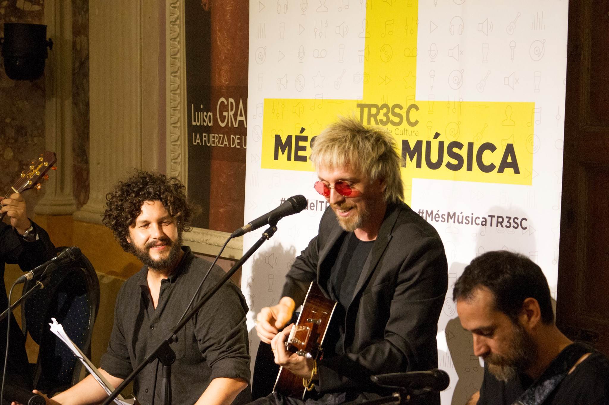 Elefantes al Més que música TR3SC Elefantes al Més que música TR3SC