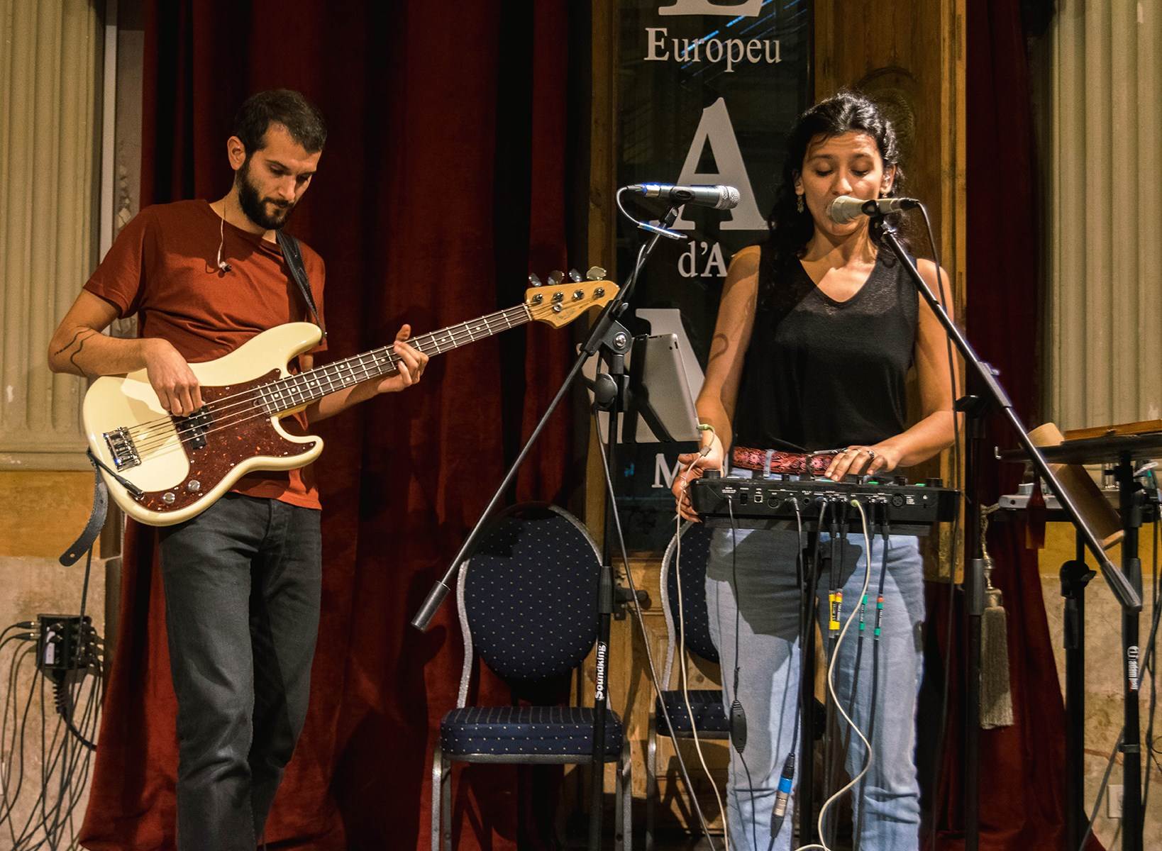 #MésQueMúsica amb Paula Grande i l'àlbum 'Sóc' #MésQueMúsica amb Paula Grande i l'àlbum 'Sóc'