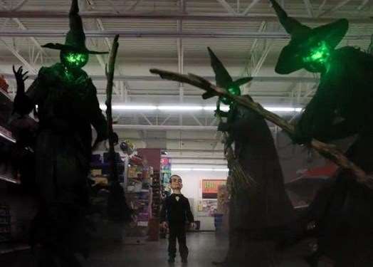 'Pesadillas 2: Noche de Halloween' · Terror, família