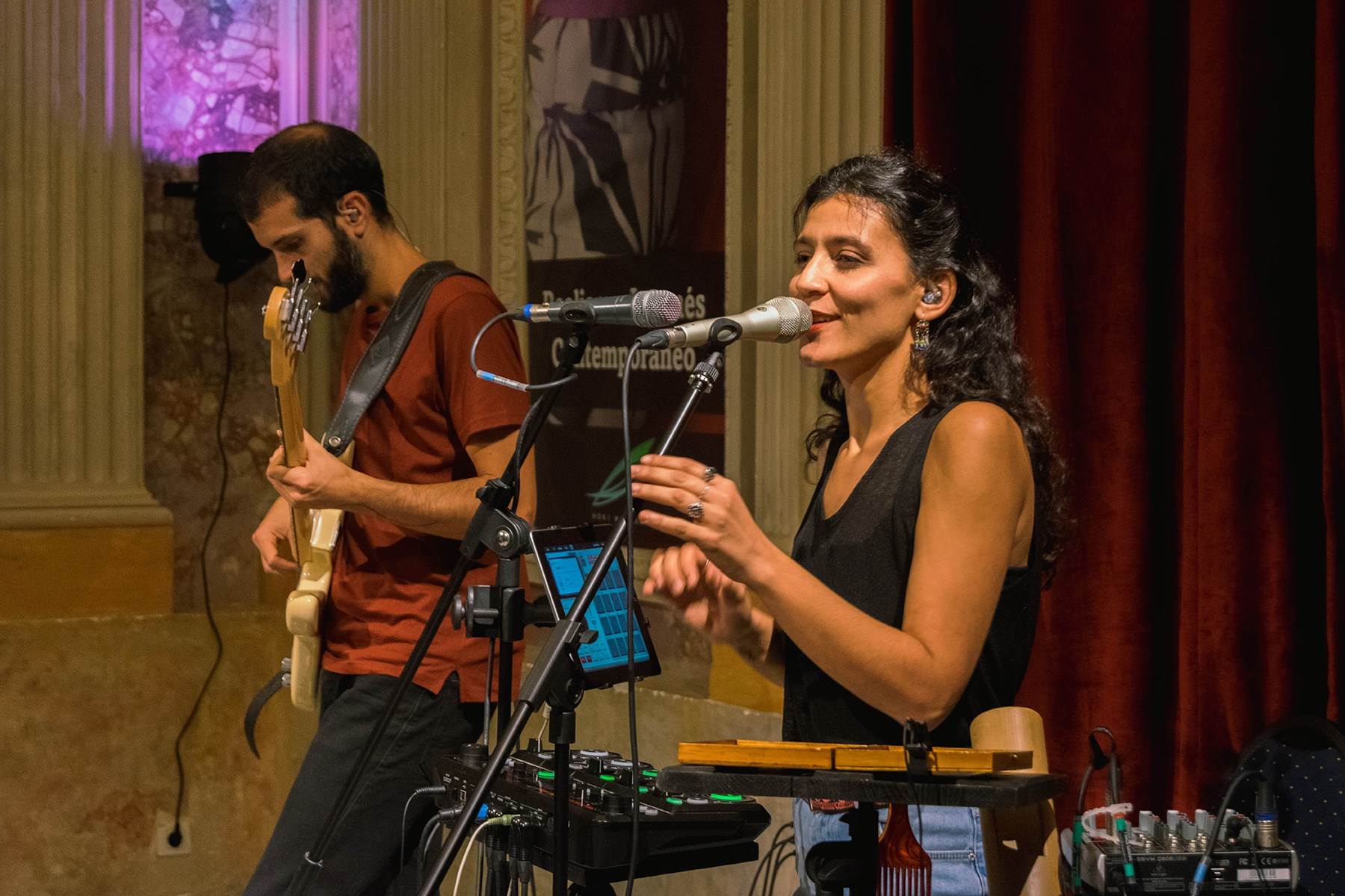 #MésQueMúsica amb Paula Grande i l'àlbum 'Sóc' #MésQueMúsica amb Paula Grande i l'àlbum 'Sóc'