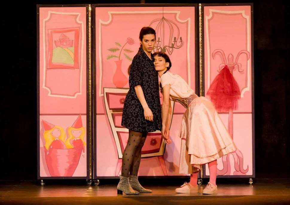'Hi ha res més avorrit que ser una princesa rosa?' · Auditori Teatre Espai Ter