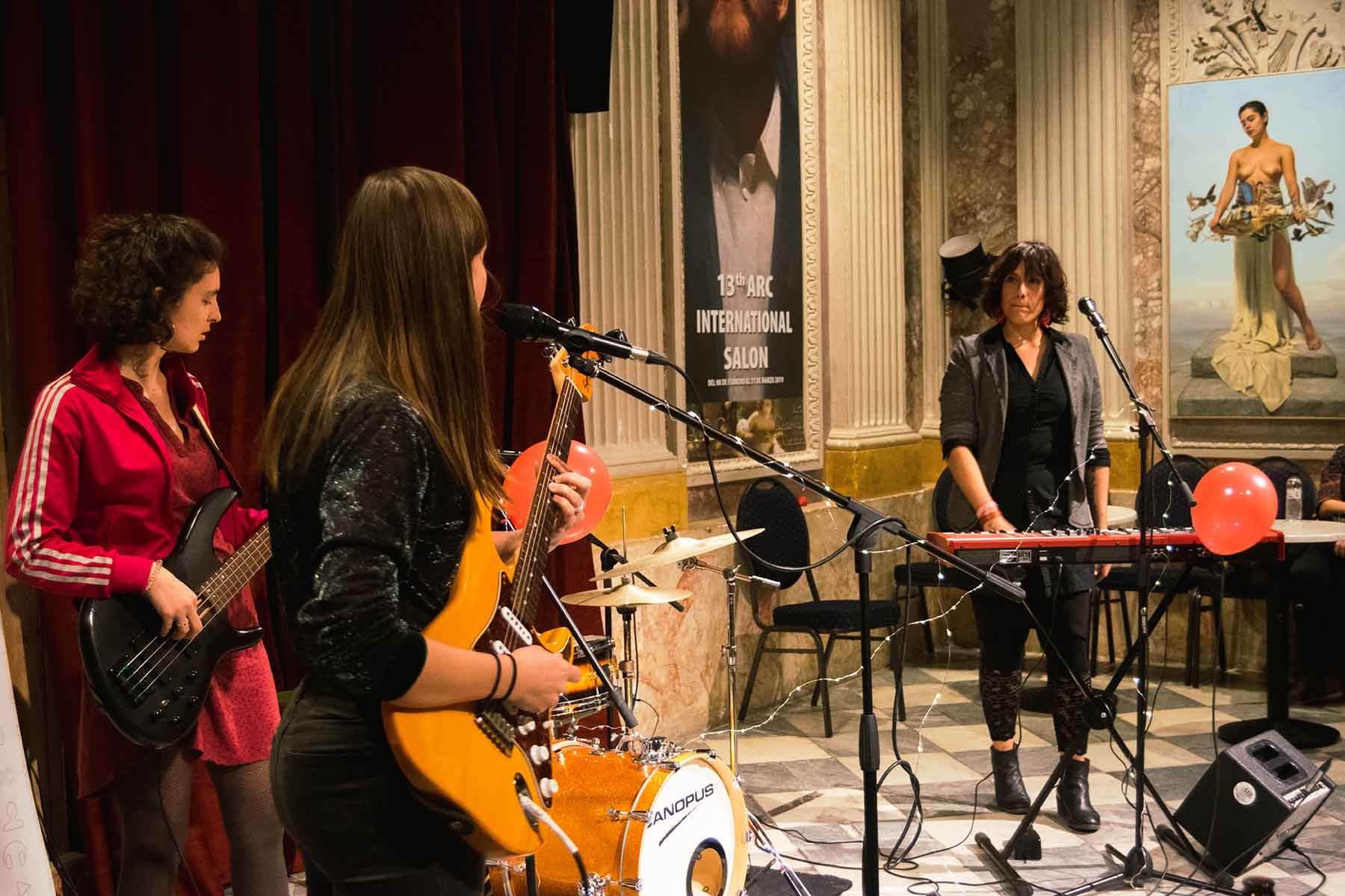 #MésQueMúsica amb WOM's Collective #MésQueMúsica amb WOM's Collective