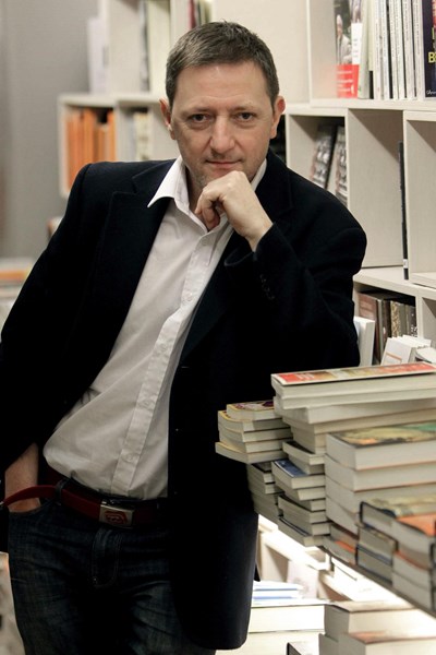 Scenic Rights - Ignacio Martínez de Pisón